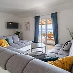 Plaza Divuje Apartman *