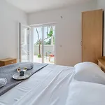 Apartman Plaza Divuje Murvica
