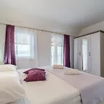 Apartman Plaza Divuje