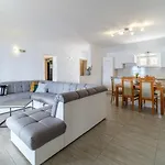 Apartman Plaza Divuje