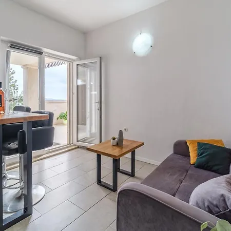 Apartment Plaza Divuje Murvica (Brac)