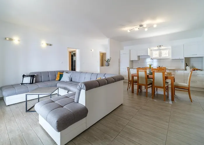 Appartement Plaza Divuje